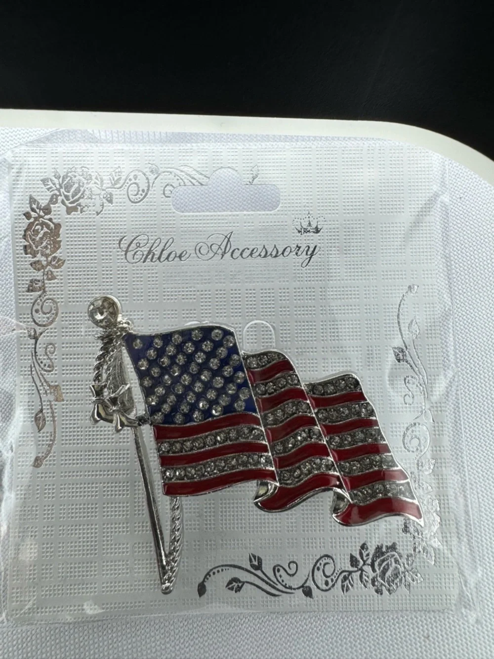 ⭐ American Flag Rhinestone Brooch Pin USA Patriotic Silver Tone New